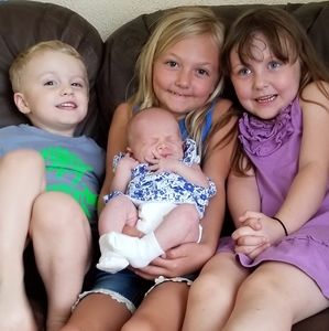 Meet your Posher, Joyce